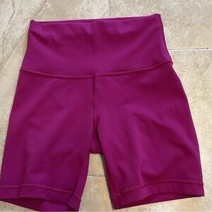 Ladies Lululemon size 4 shorts